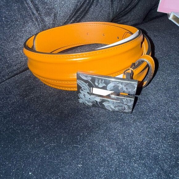 Brand new women’s Gucci belt brown  Leather with Floral G Buckle size 95 and 105 - Picture 1 of 14